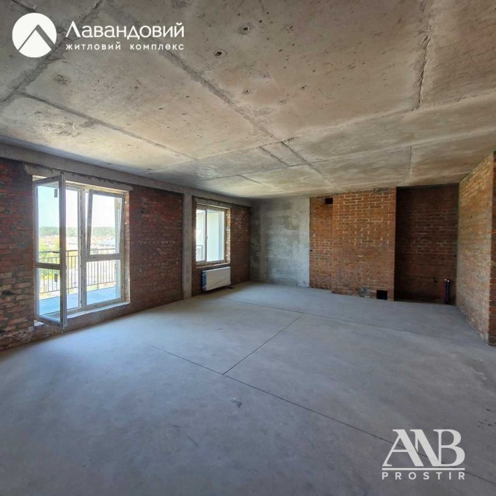 ЖК Лавандовий. Видова квартира на ліс з терасою - фото 1