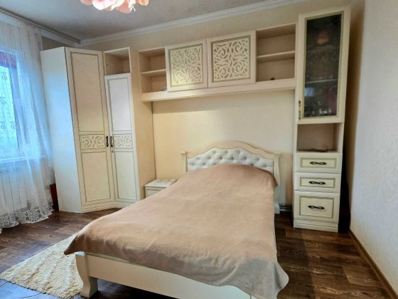 Продаж 3-х кімнатної квартири з Автономним опаленням (Піщаний масив) Белая Церковь