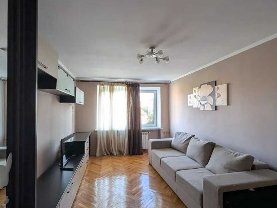 3 кім.квартира з індивід.опаленням в центрі міста Ивано-Франковск