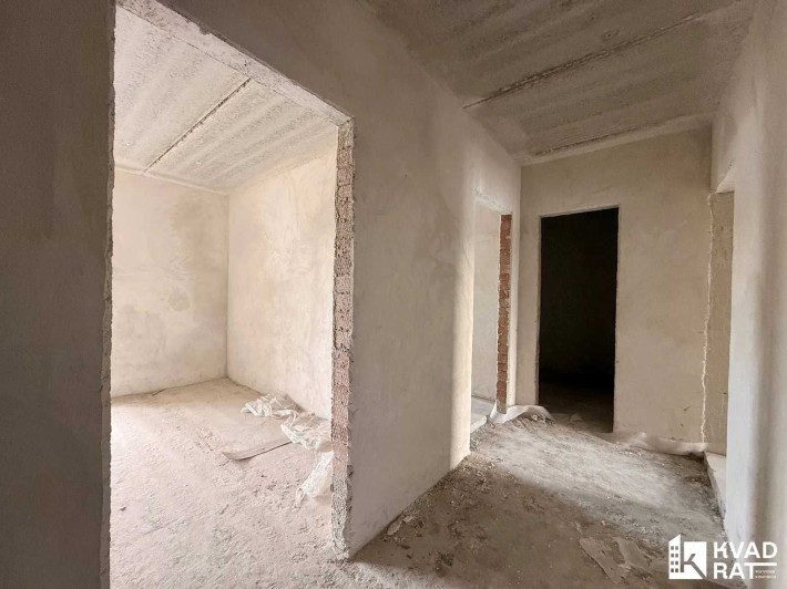 Здана двокімнатна!!! 790$ за м2 - фото 1