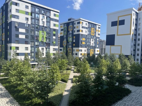 Видова євродвушка в цетрі міста, будинок з газом Буча