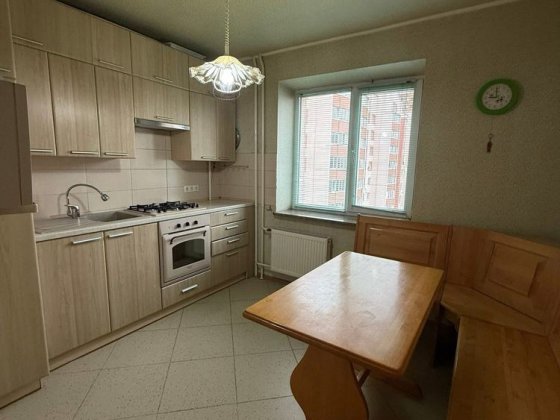 Продам 2 кім.квартиру Леван Белая Церковь