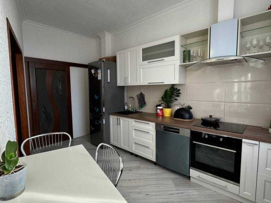 Продаж 2-х кімн. квартири збільшеного планування в центрі міста Белая Церковь