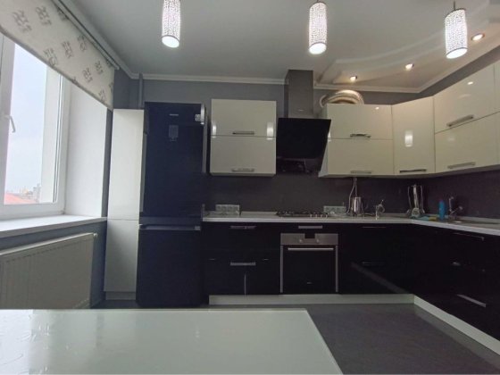 Продається сучасна   2 кімнатна квартира Ивано-Франковск