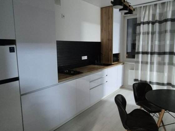 Продам 1к квартиру з ремонтом Буча