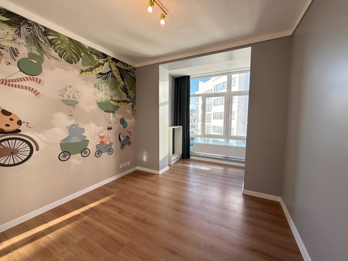 Квартира з ремонтом біля парку. 4 кімнати! Сертифікат, Постанова. - фото 1