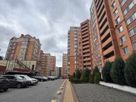 2к квартира поруч з Центральним парком, Мінім оформл. Балкон Ірпінь