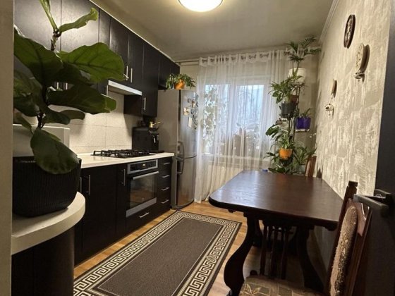 Продам 3/3/9  квартиру вул.Незалежності Белая Церковь