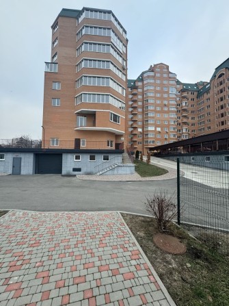 Продам 3 кімнатну в ЖК «Набережний» БЕЗ паркомісця ! - фото 1