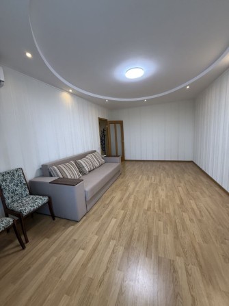 Квартира меблі тнхніка - фото 1