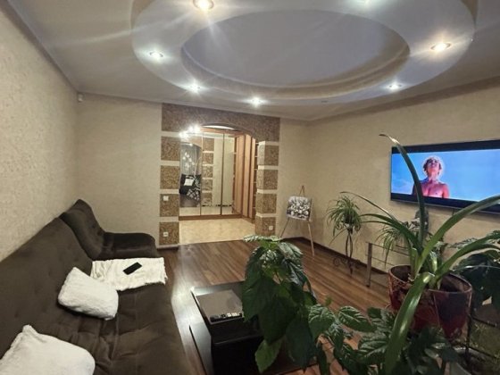 Продаж 4 кімнатної квартири .вул Незалежеості Белая Церковь