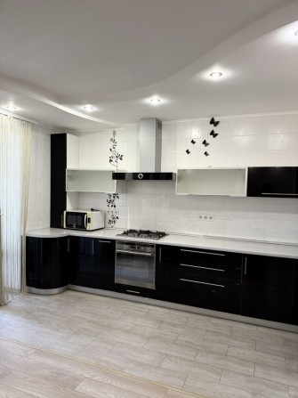 Продам 3и кімнатну квартиру в Центрі Кременчука - фото 1