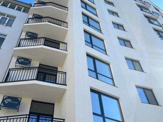 Здана 1к квартира 54м2, готова до ремонту! Поруч центр, вокзал Ивано-Франковск