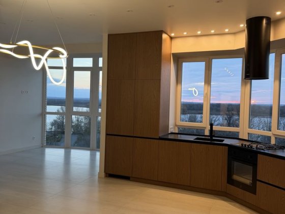 Продам квартиру з РОЗКІШНИМ видом в новобудові з ремонтом та меблями Кременчуг