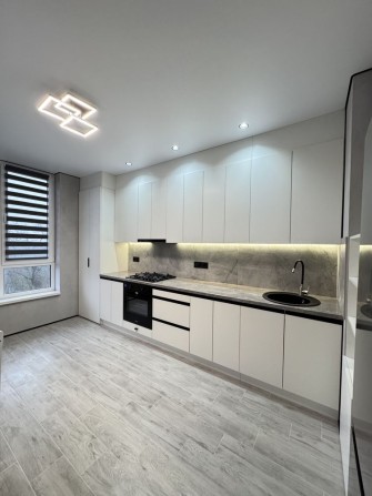 єОселя! Нова 1-к квартира з ремонтом та меблями! - фото 1