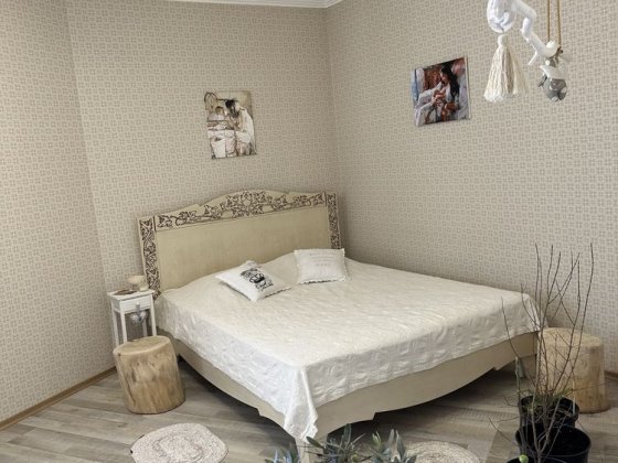 91 м2! Центр Бучі! Двокімнатна з ремонтом та меблями! Буча