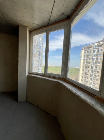 ТЕРМІНОВО! Продам 2к в заселеному будинку! Швидкий виїзд до Києва! - фото 1