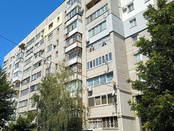 Продам 5-кімнатно квартиру в центрі, вул. троїцька Кременчуг