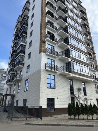 Продаж новобудови 61 метр Київська 14-А від забудовника - фото 1