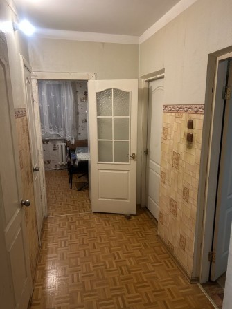 Продається 4 - х кімнатна квартира - фото 1