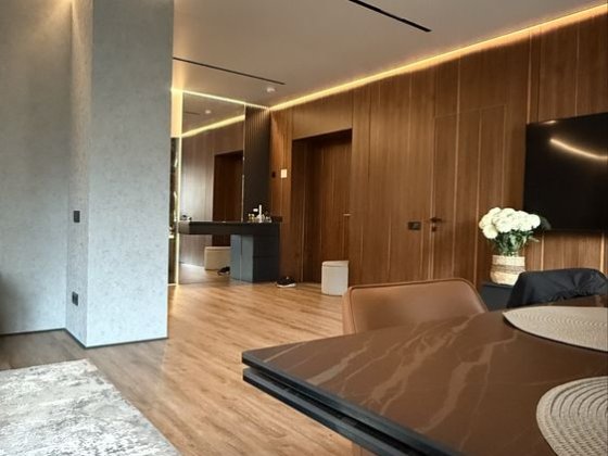 Продаю 3-х кв коммерческая 3центпально - городской рн Кривой Рог