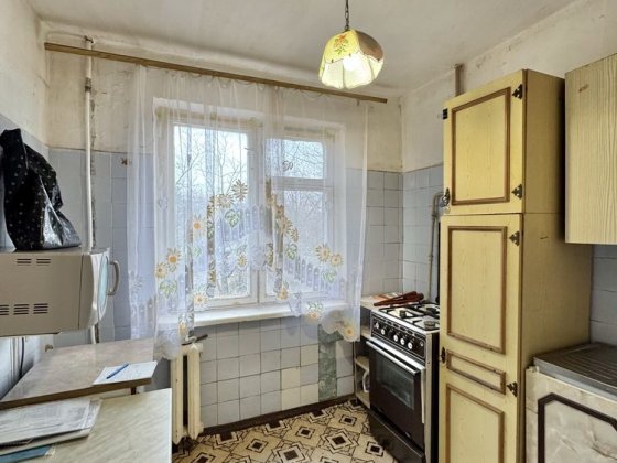 3 комн квартира по улице Тесленко Саксаганский район Кривой Рог