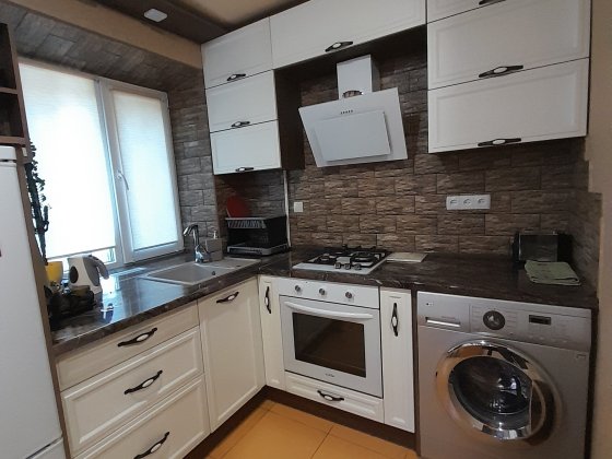 Продам 2 кiм. кв. Центр Кременчуг