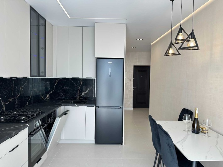 2 кімнатна квартира по вул.Довга з ремонтом!ПОСТАНОВИ! - фото 1