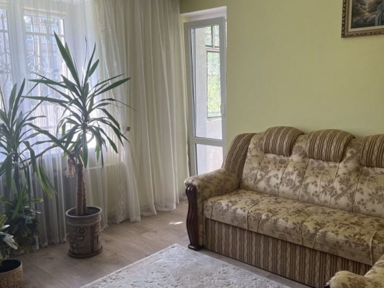 Однокімнатна квартира з ремонтом ( опалення - газ) Буча