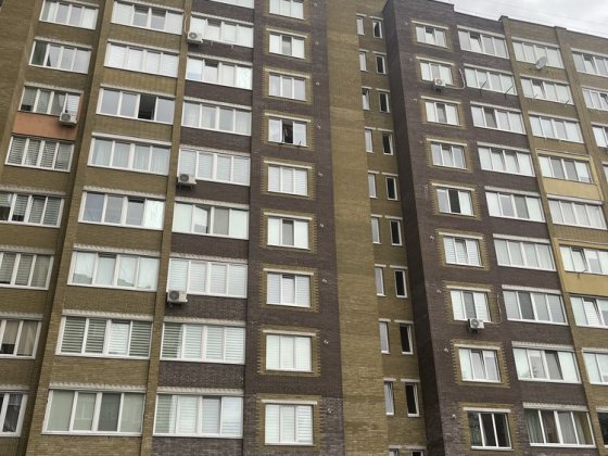 Продам три кімнатну квартиру по вул Д. Іващенка, 55й район, Порт Сіті Луцк