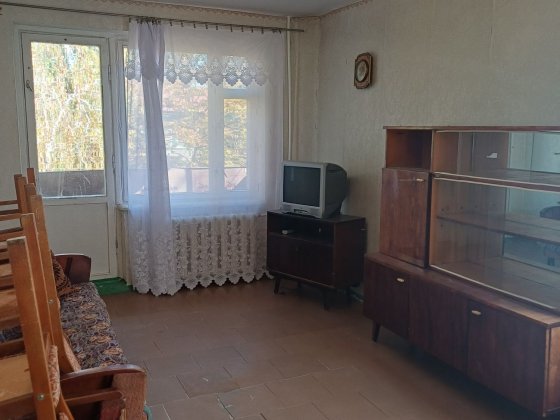 Продаж 3х.кімнатної 4/9 Ярослава Мудрого 60а. 97-98 квартала Кривий Ріг