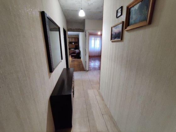 Продаж 2 кімнатна в центрі Луцк