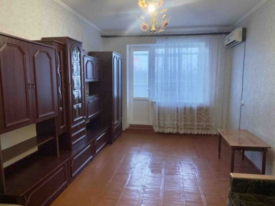 Продам 1-кімн.кв. 35 кв.м по Софііівській, район Налоговоі, центр Кременчук