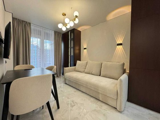 Терміново! Стильна двокімнатна з ремонтом поруч центру Ивано-Франковск