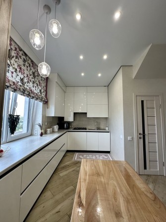 Дворівнева квартира з ремонтом у Луцьку - фото 1