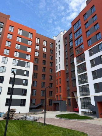 Трикімнатна квартира в зданій новобудові! - фото 1