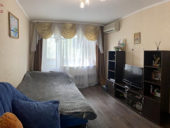 Продаж /1-кімнатна квартира з меблями 31м2 / Героїв УПА Кременчуг