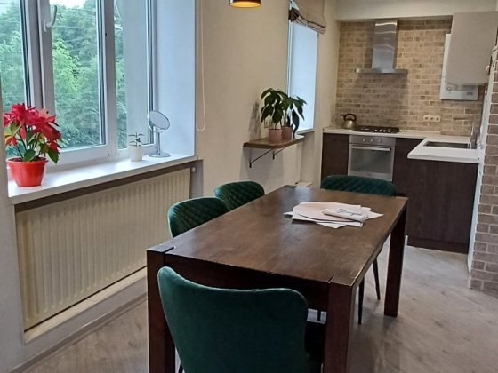 Продам  3 кімнатну квартиру. Центр. Власник Луцк