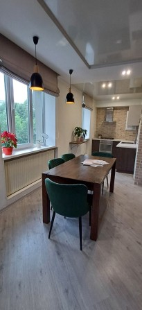 Продам  3 кімнатну квартиру. Центр. Власник - фото 1