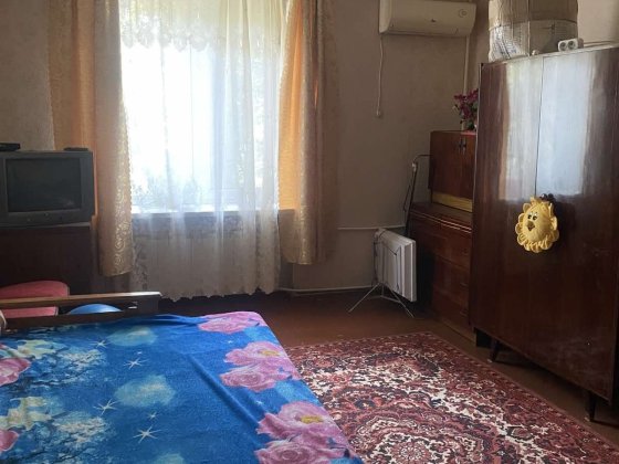 Двушка сталинка на Севгоке. Кривой Рог