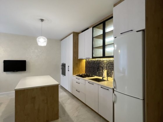 Продаж 3к квартири з ремонтом, балкон, гардероб Буча