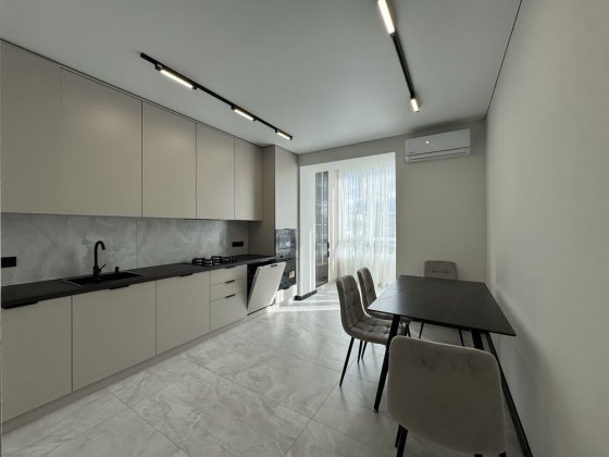 Терміновий продаж двокімнатна на березі озера Ивано-Франковск