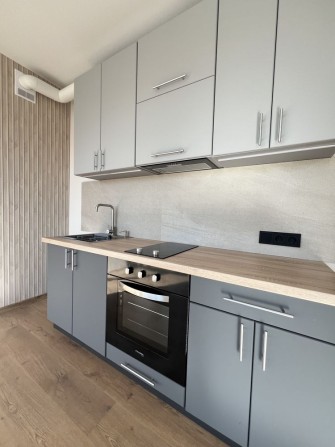 Квартира з новим ремонтом біля набережної! Без КОМІСІЇ для ПОКУПЦЯ!!! - фото 1