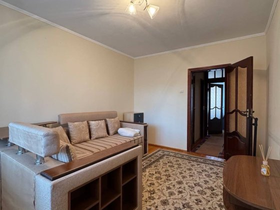 Продам трикімнатну квартиру з меблями рн автостанціі Луцк