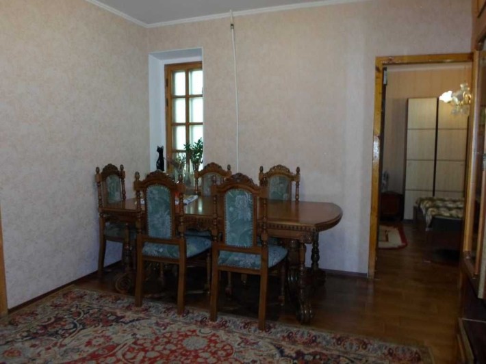 Продаж  4-х кімнатної квартири на Дзержинці - фото 1