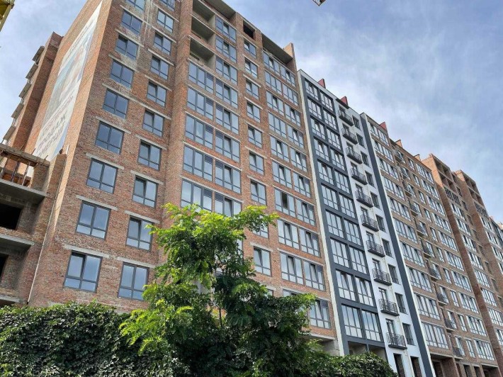 Продаж 1 кімнатної в центральній частині міста - фото 1