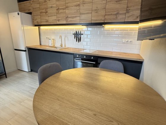 ПРОДАЖ 1 кімнатна з сучасним ремонтом! ПАРКОМІСЦЕ! Ирпень