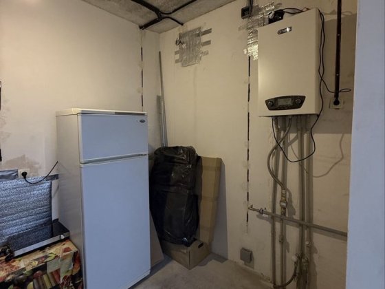 Квартира з частковим ремонтом! Газове опалення! Буча