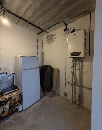 Квартира з частковим ремонтом! Газове опалення! - фото 1