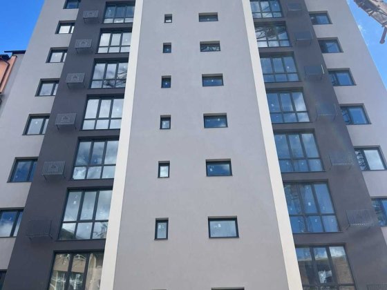 Продається 2к Біля Парку та Озера Ивано-Франковск